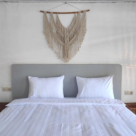 Hub Tata Guesthouse Tuk Tuk Dış mekan fotoğraf