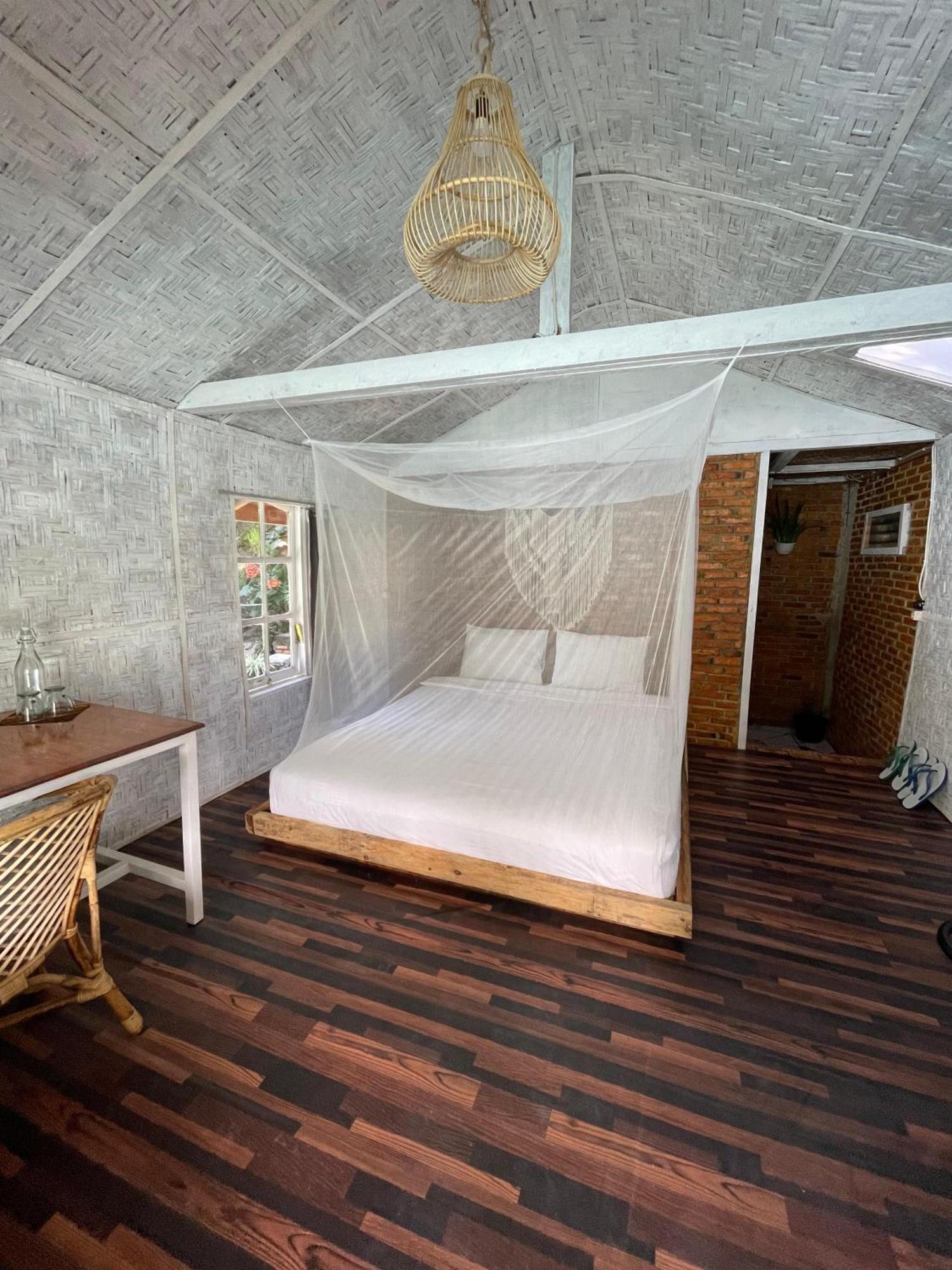 Hub Tata Guesthouse Tuk Tuk Dış mekan fotoğraf